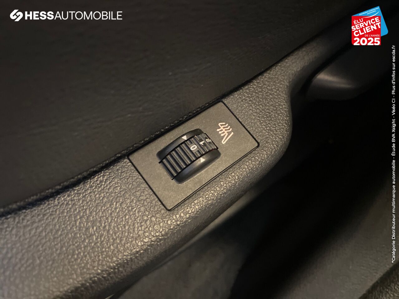 Véhicule d'occasion PEUGEOT 3008 1.6 BLUEHDI 120CH FELINE SS chez Peugeot Sedan