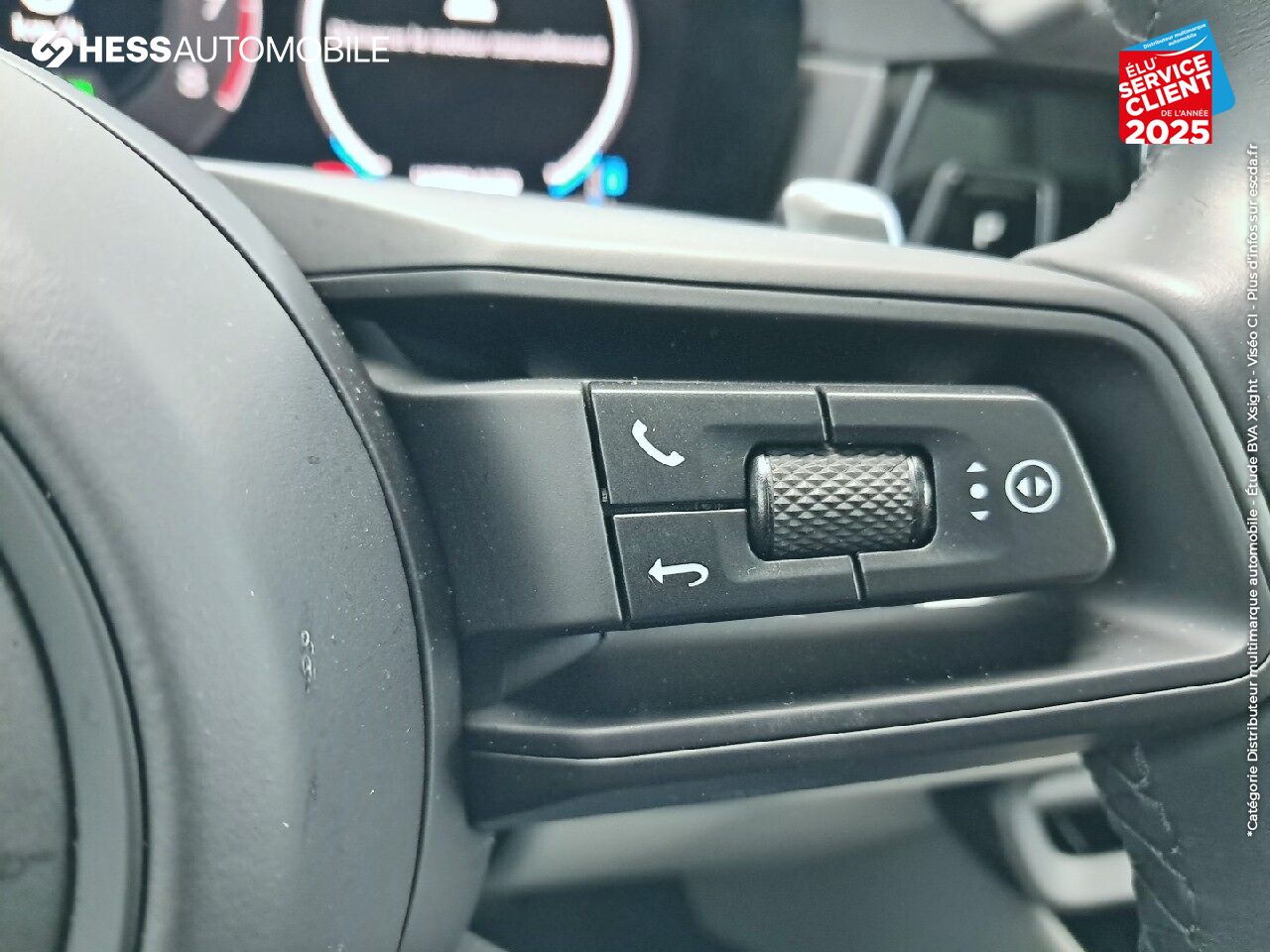 Véhicule d'occasion PORSCHE CAYENNE 3.0 V6 470CH E-HYBRID TOUVRANT SIEGES CUIR GPS CAMERA CARPLAY BOSE HUD chez Renault Colmar