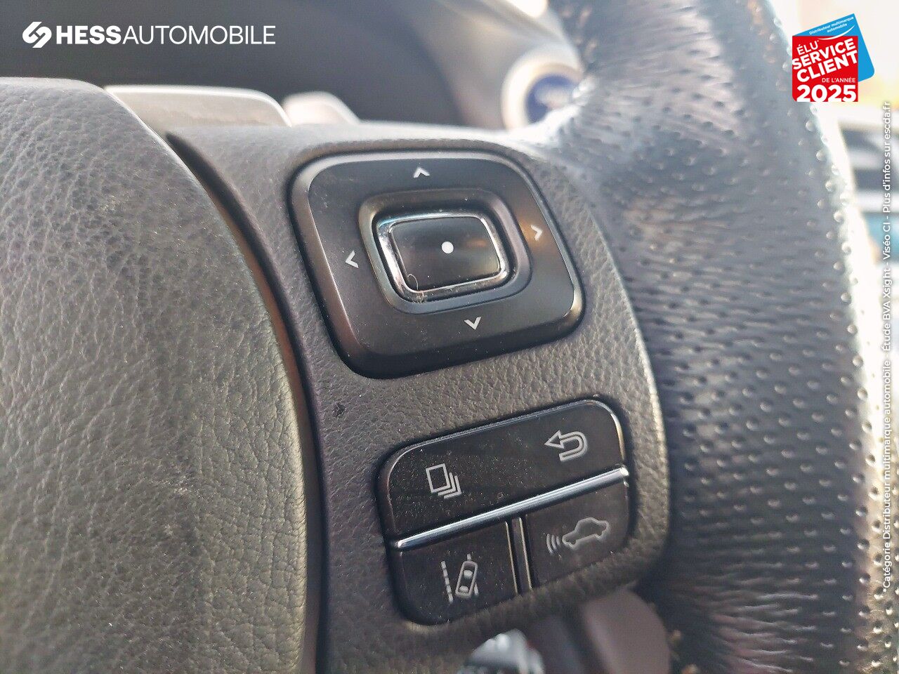 Véhicule d'occasion LEXUS NX 300H 4WD F SPORT TOUVRANT GPS SIEGES CHAUF chez Lexus Metz