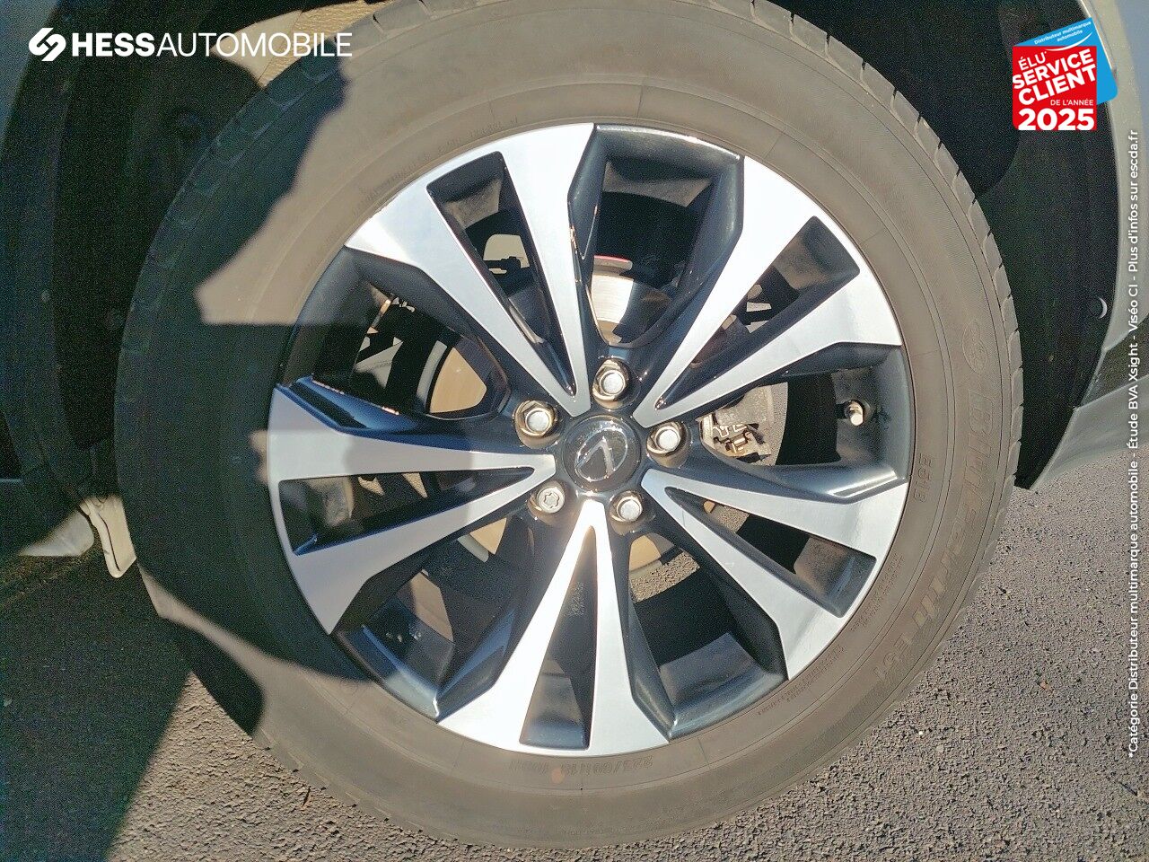 Véhicule d'occasion LEXUS NX 300H 4WD F SPORT TOUVRANT GPS SIEGES CHAUF chez Lexus Metz