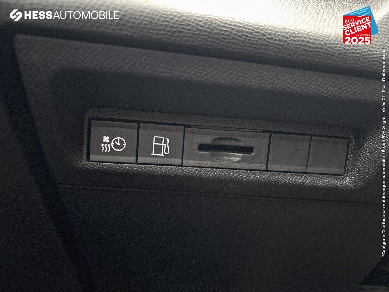 Véhicule d'occasion PEUGEOT 308 PLUG-IN HYBRID 225CH GT E-EAT8 SIEGES CHAUF GPS CAMERA CARPLAY chez Renault Saint-Louis