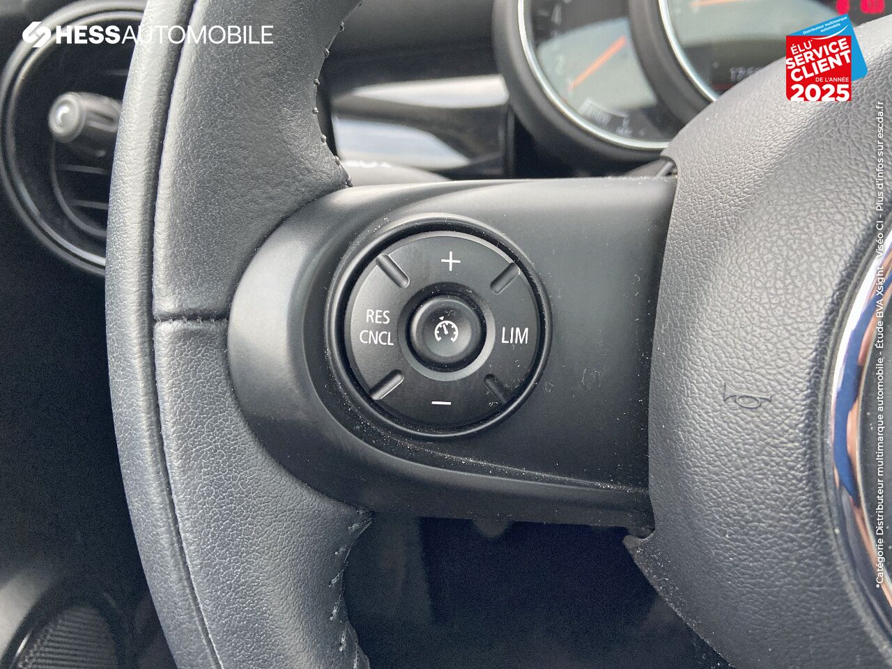 Véhicule d'occasion MINI MINI COOPER 136CH EDITION GREENWICH GPS RADAR AR chez MINI Besançon
