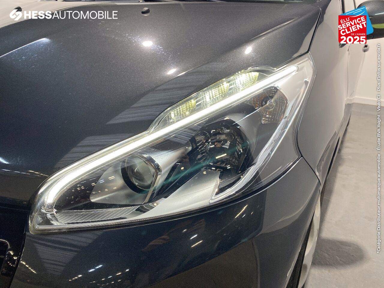 Véhicule d'occasion PEUGEOT 208 1.2 PURETECH 82CH ALLURE 3P TPANO CAMERA chez Peugeot Charleville