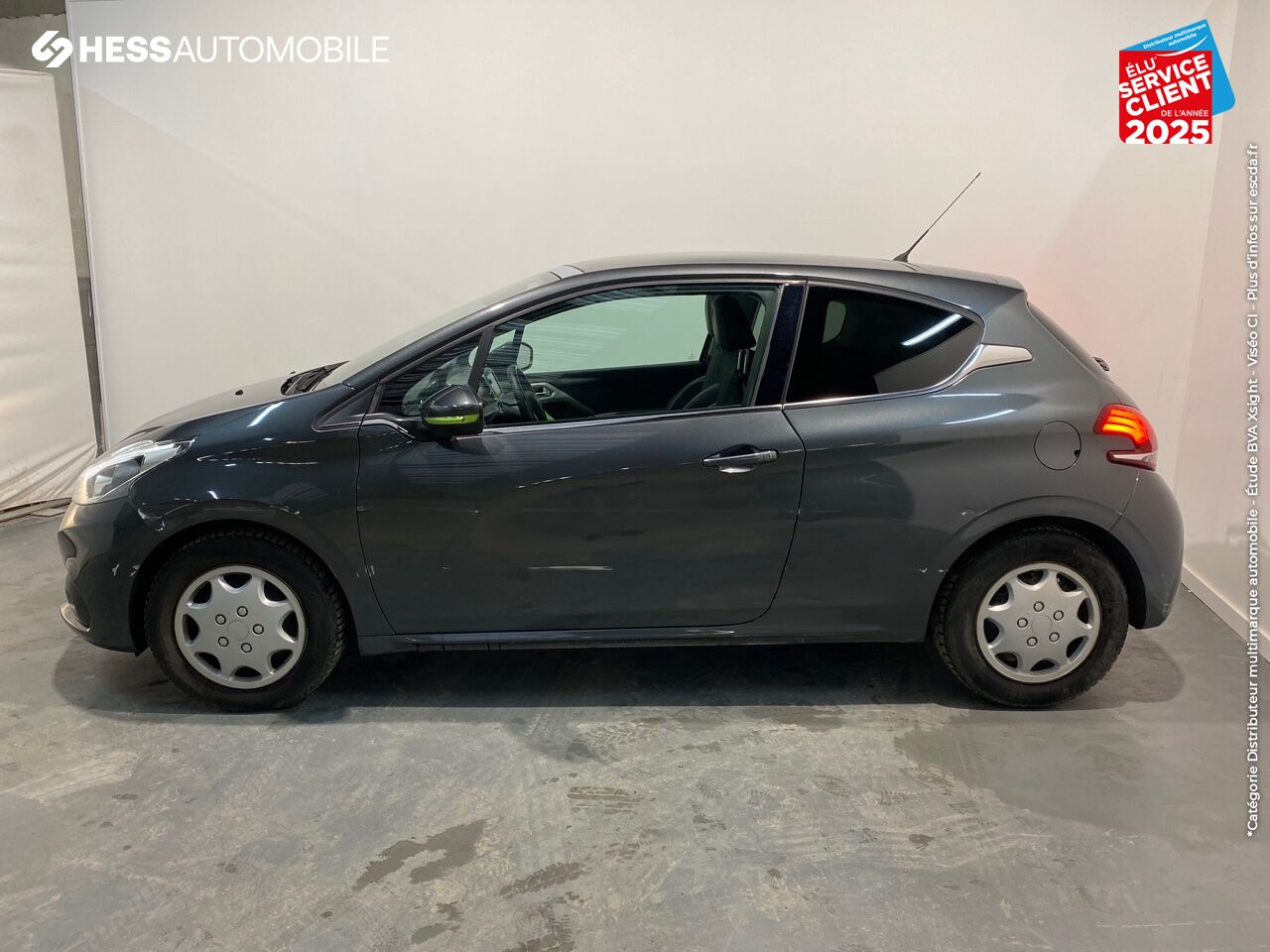 Véhicule d'occasion PEUGEOT 208 1.2 PURETECH 82CH ALLURE 3P TPANO CAMERA chez Peugeot Charleville