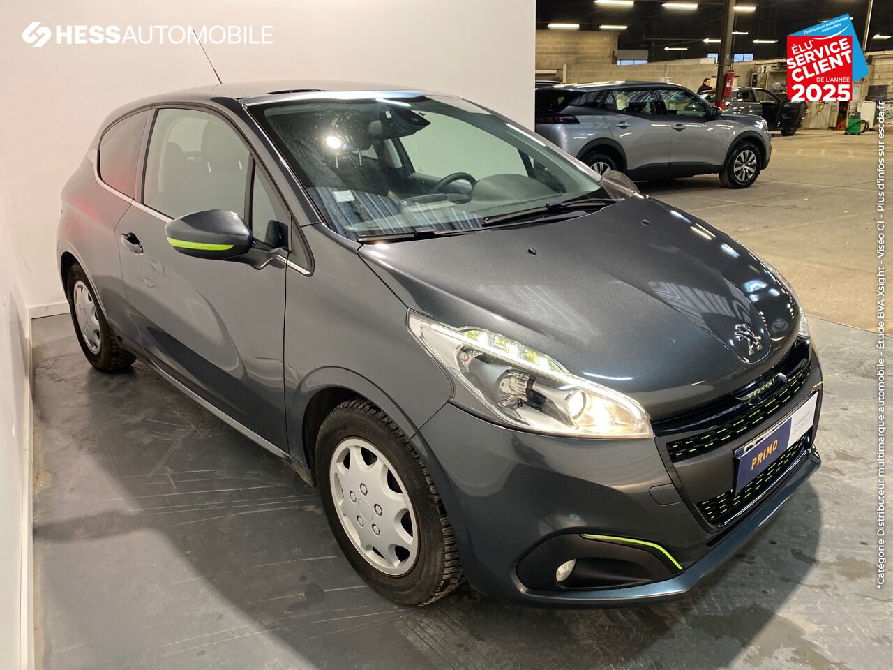 Véhicule d'occasion PEUGEOT 208 1.2 PURETECH 82CH ALLURE 3P TPANO CAMERA chez Peugeot Charleville