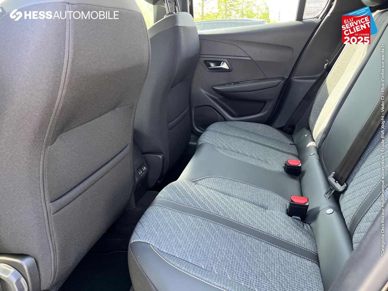 Véhicule neuf PEUGEOT 208 1.2 HYBRID 100CH ALLURE E-DCS6 chez Peugeot Sedan