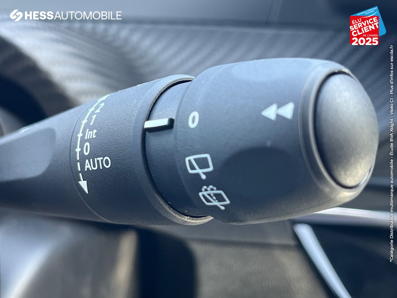 Véhicule neuf PEUGEOT 208 1.2 HYBRID 100CH ALLURE E-DCS6 chez Peugeot Sedan
