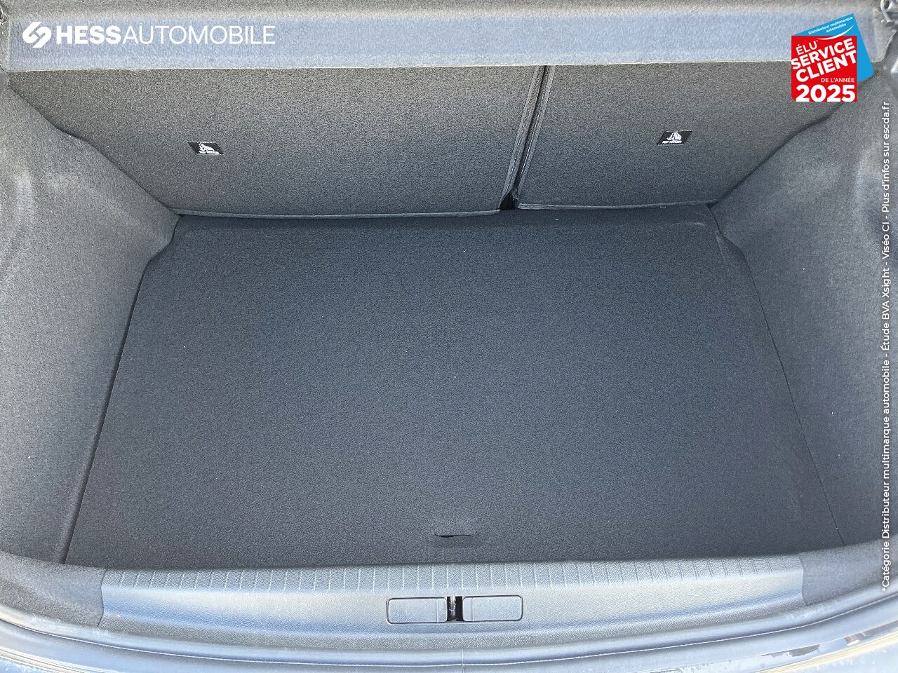 Véhicule neuf PEUGEOT 208 1.2 HYBRID 100CH ALLURE E-DCS6 chez Peugeot Sedan