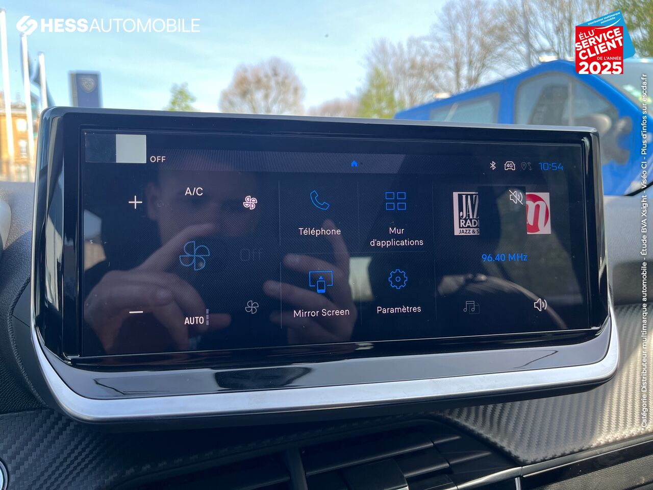 Véhicule neuf PEUGEOT 208 1.2 HYBRID 100CH ALLURE E-DCS6 chez Peugeot Sedan