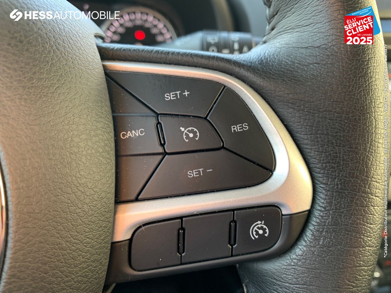 Véhicule d'occasion JEEP RENEGADE 1.0 GSE T3 120CH QUIKSILVER EDITION chez Fiat Colmar