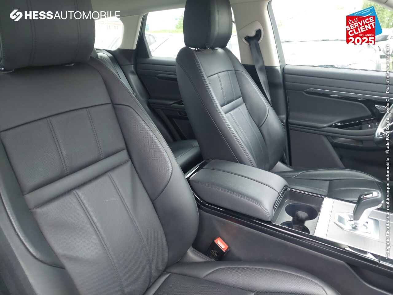 Véhicule d'occasion LAND-ROVER RANGE ROVER EVOQUE 1.5 P300E 309CH S AWD BVA 11CV chez Land Rover Metz