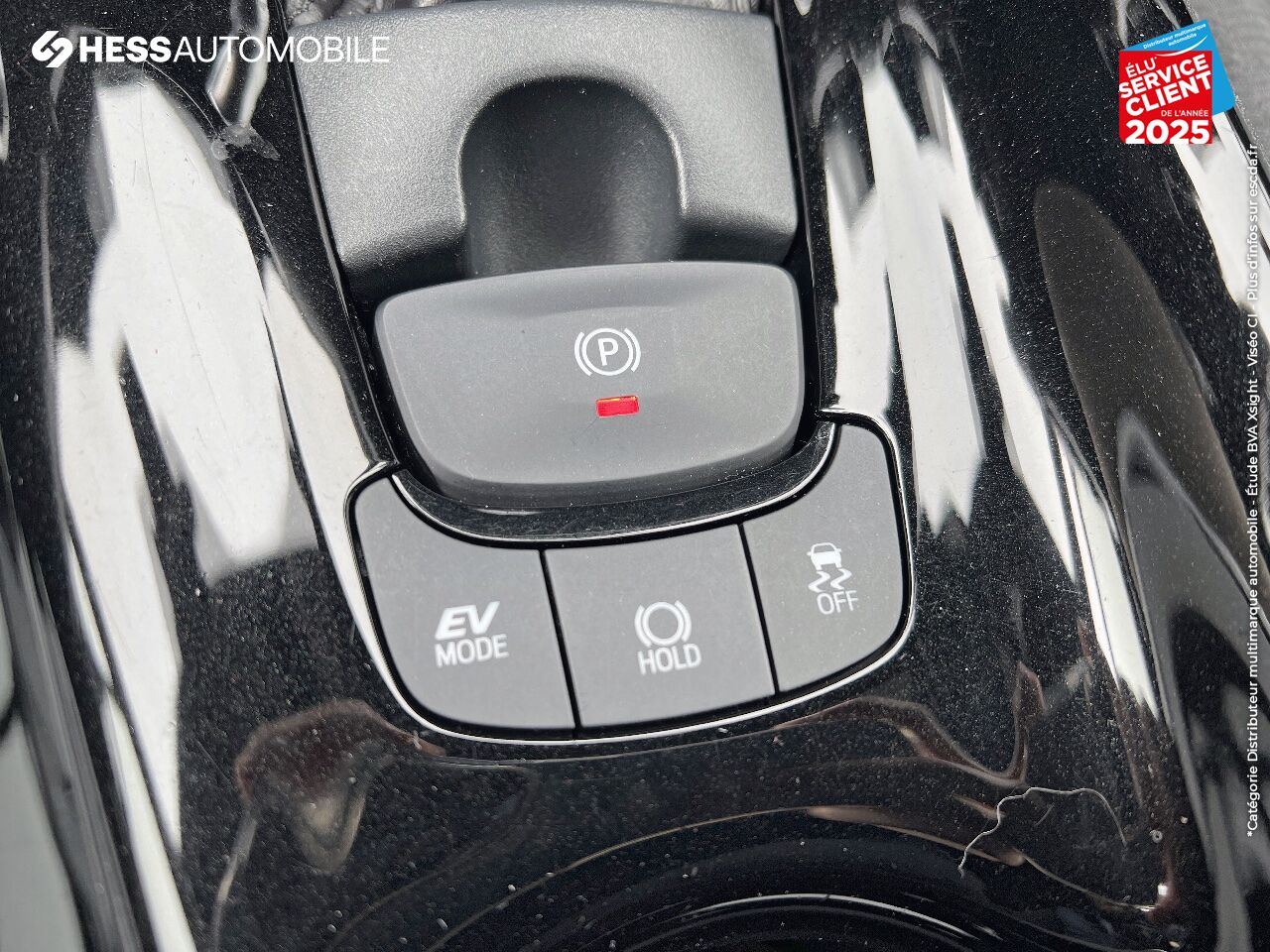 Véhicule d'occasion TOYOTA C-HR 122H EDITION 2WD E-CVT RC18 chez Toyota Metz