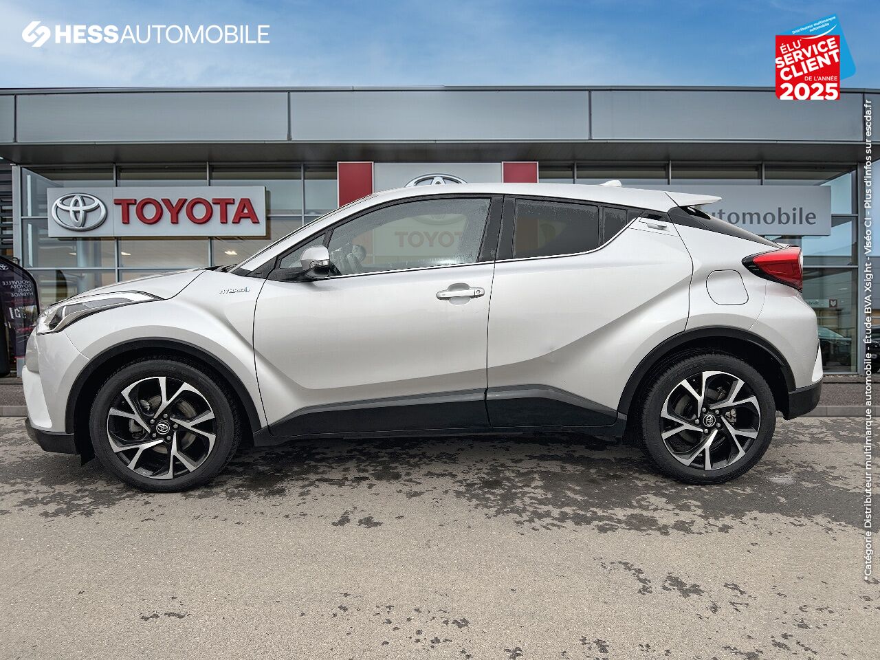 Véhicule d'occasion TOYOTA C-HR 122H EDITION 2WD E-CVT RC18 chez Toyota Metz