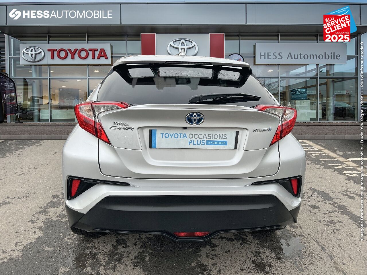 Véhicule d'occasion TOYOTA C-HR 122H EDITION 2WD E-CVT RC18 chez Toyota Metz