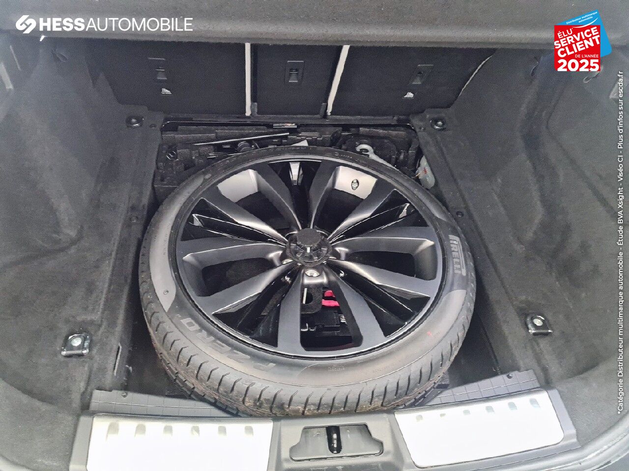 Véhicule d'occasion JAGUAR F-PACE V6 3.0D 300CH S 4X4 BVA8 TOUVRANT MERIDIAN SIEGE AV/AR CHAUF JA22 chez Jaguar Strasbourg