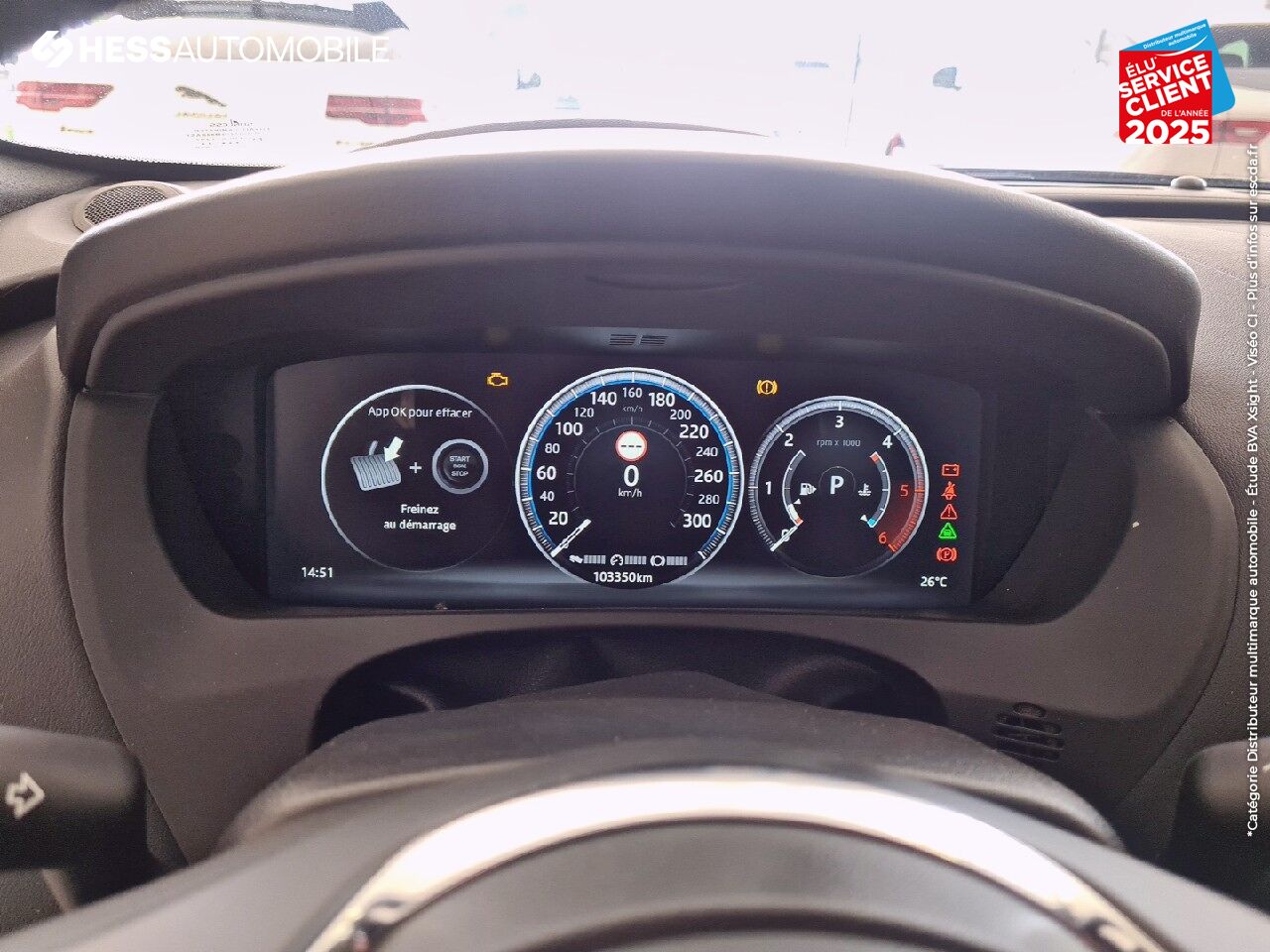 Véhicule d'occasion JAGUAR F-PACE V6 3.0D 300CH S 4X4 BVA8 TOUVRANT MERIDIAN SIEGE AV/AR CHAUF JA22 chez Jaguar Strasbourg