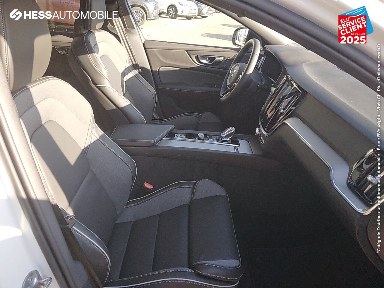 Véhicule neuf VOLVO V60 B4 197CH PLUS STYLE DARK DCT 7 chez Volvo Metz