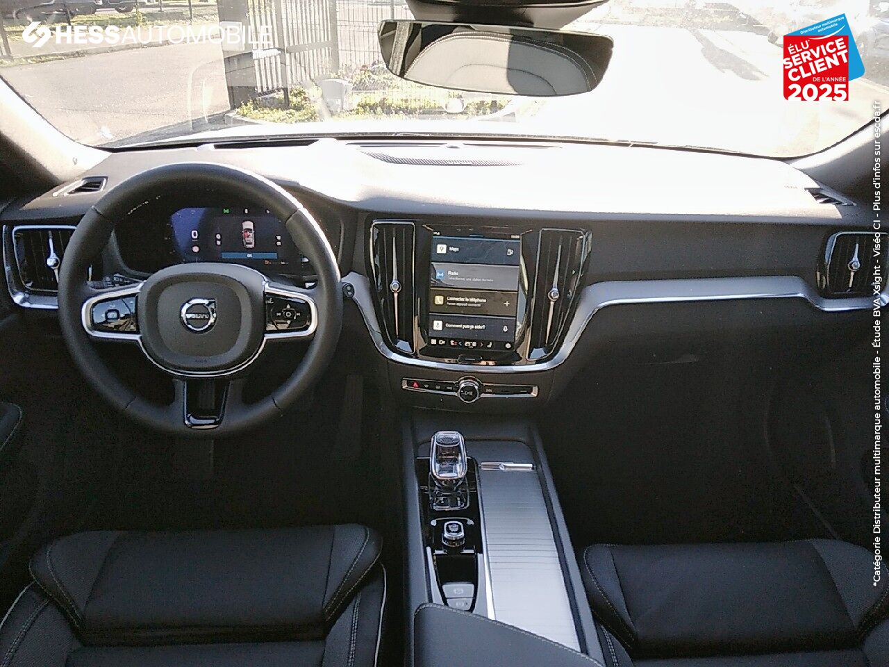 Véhicule neuf VOLVO V60 B4 197CH PLUS STYLE DARK DCT 7 chez Volvo Metz