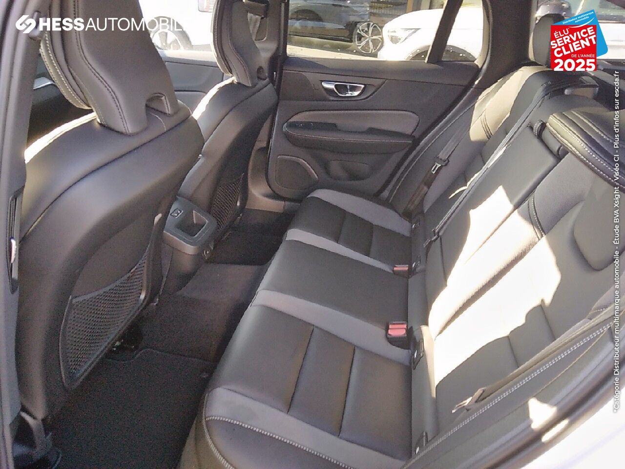 Véhicule neuf VOLVO V60 B4 197CH PLUS STYLE DARK DCT 7 chez Volvo Metz