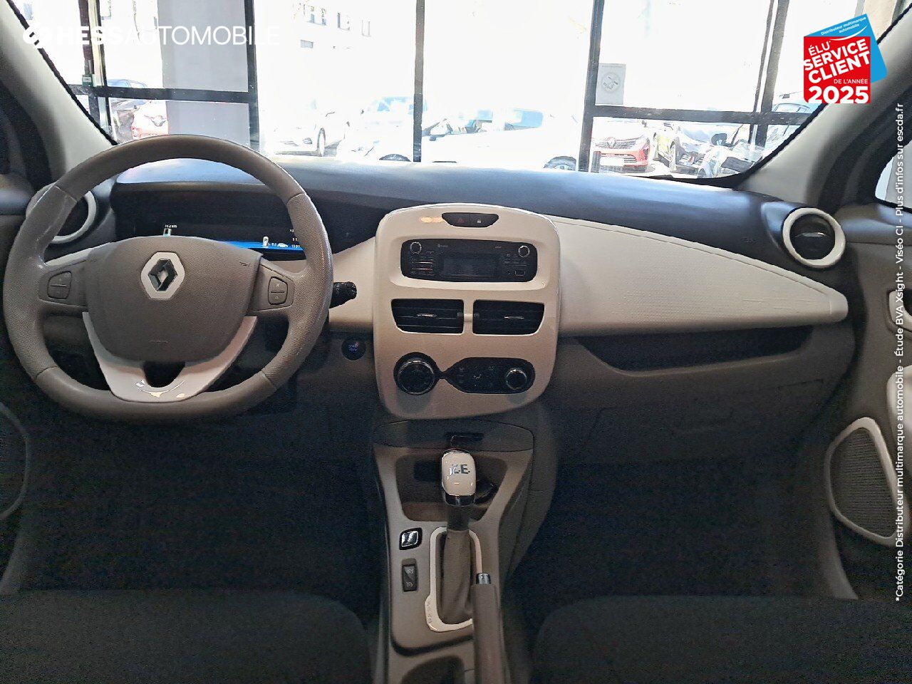 Véhicule d'occasion RENAULT ZOE LIFE CHARGE NORMALE R90 MY19 chez BMW Besançon