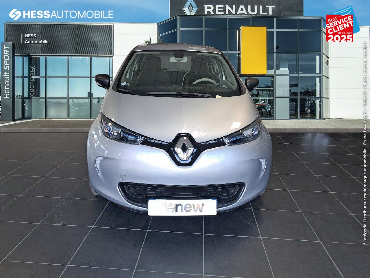 Véhicule d'occasion RENAULT ZOE LIFE CHARGE NORMALE R90 MY19 chez BMW Besançon