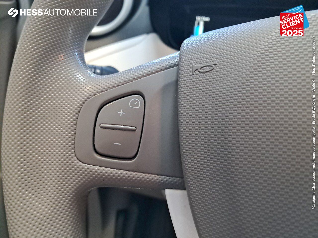 Véhicule d'occasion RENAULT ZOE LIFE CHARGE NORMALE R90 MY19 chez BMW Besançon