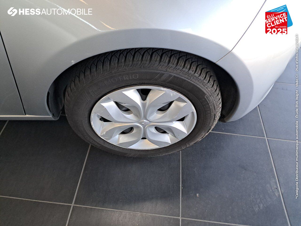 Véhicule d'occasion RENAULT ZOE LIFE CHARGE NORMALE R90 MY19 chez BMW Besançon