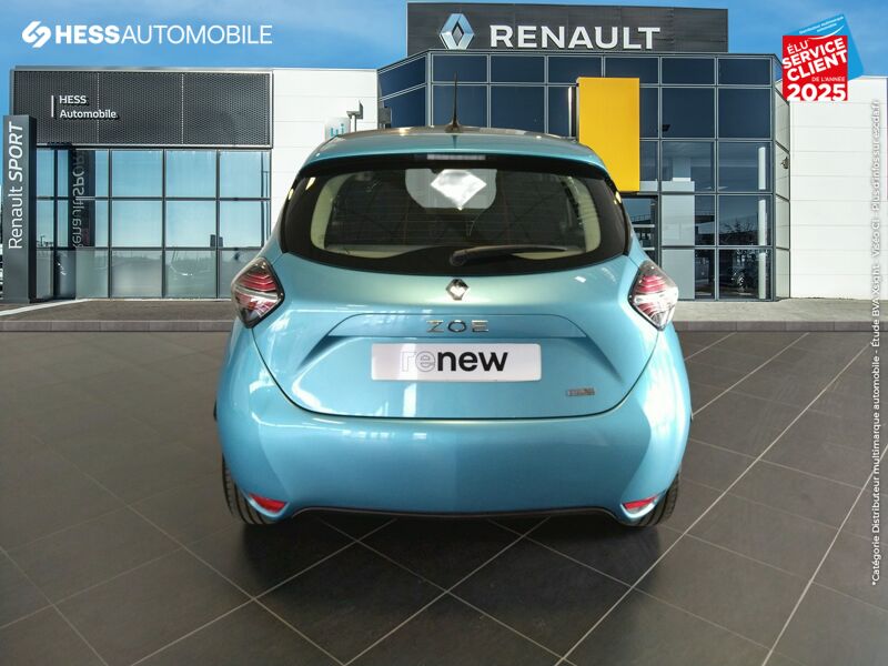 Véhicule d'occasion RENAULT ZOE LIFE CHARGE NORMALE R110 chez Renault Strasbourg