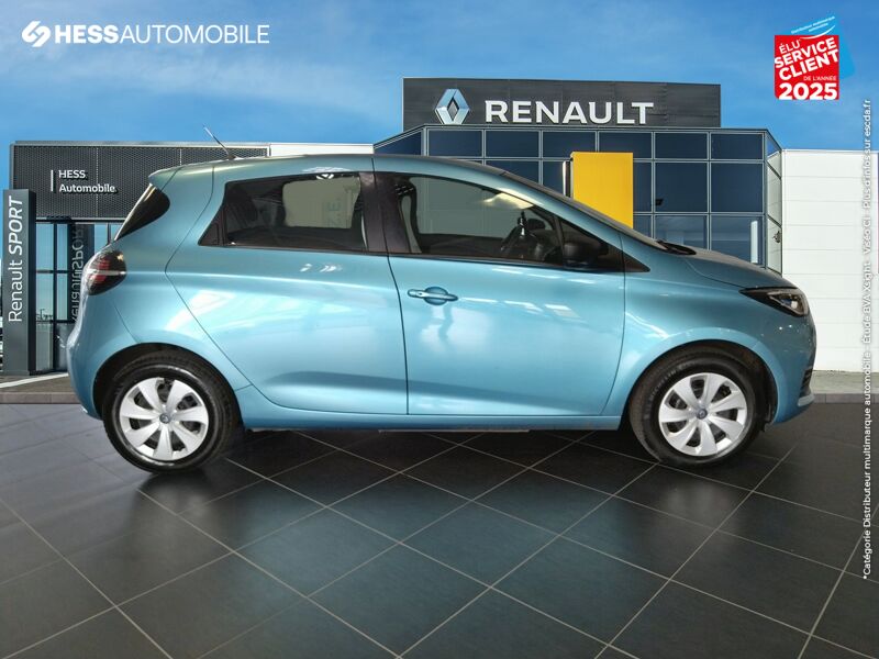 Véhicule d'occasion RENAULT ZOE LIFE CHARGE NORMALE R110 chez Renault Strasbourg