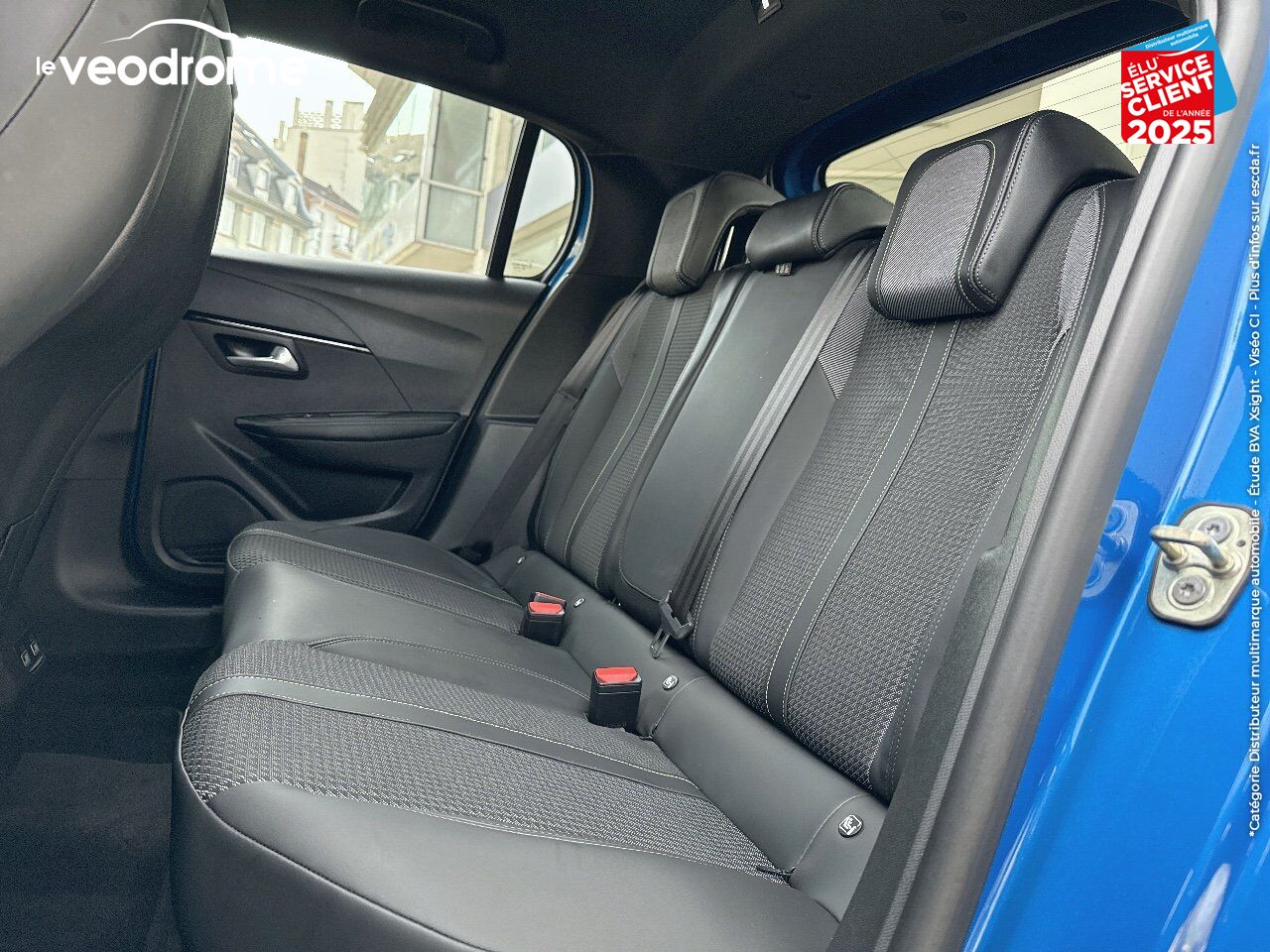 Véhicule d'occasion PEUGEOT 208 1.2 PURETECH 130CH S/S GT LINE EAT8 7CV GPS CAMERA CARPLAY chez Le Veodrome
