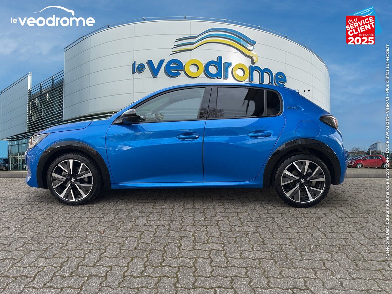 Véhicule d'occasion PEUGEOT 208 1.2 PURETECH 130CH S/S GT LINE EAT8 7CV GPS CAMERA CARPLAY chez Le Veodrome