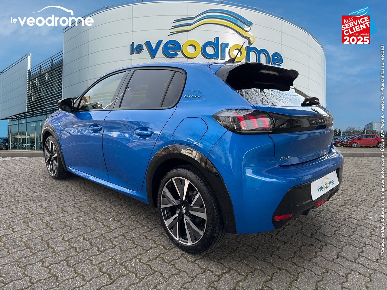 Véhicule d'occasion PEUGEOT 208 1.2 PURETECH 130CH S/S GT LINE EAT8 7CV GPS CAMERA CARPLAY chez Le Veodrome