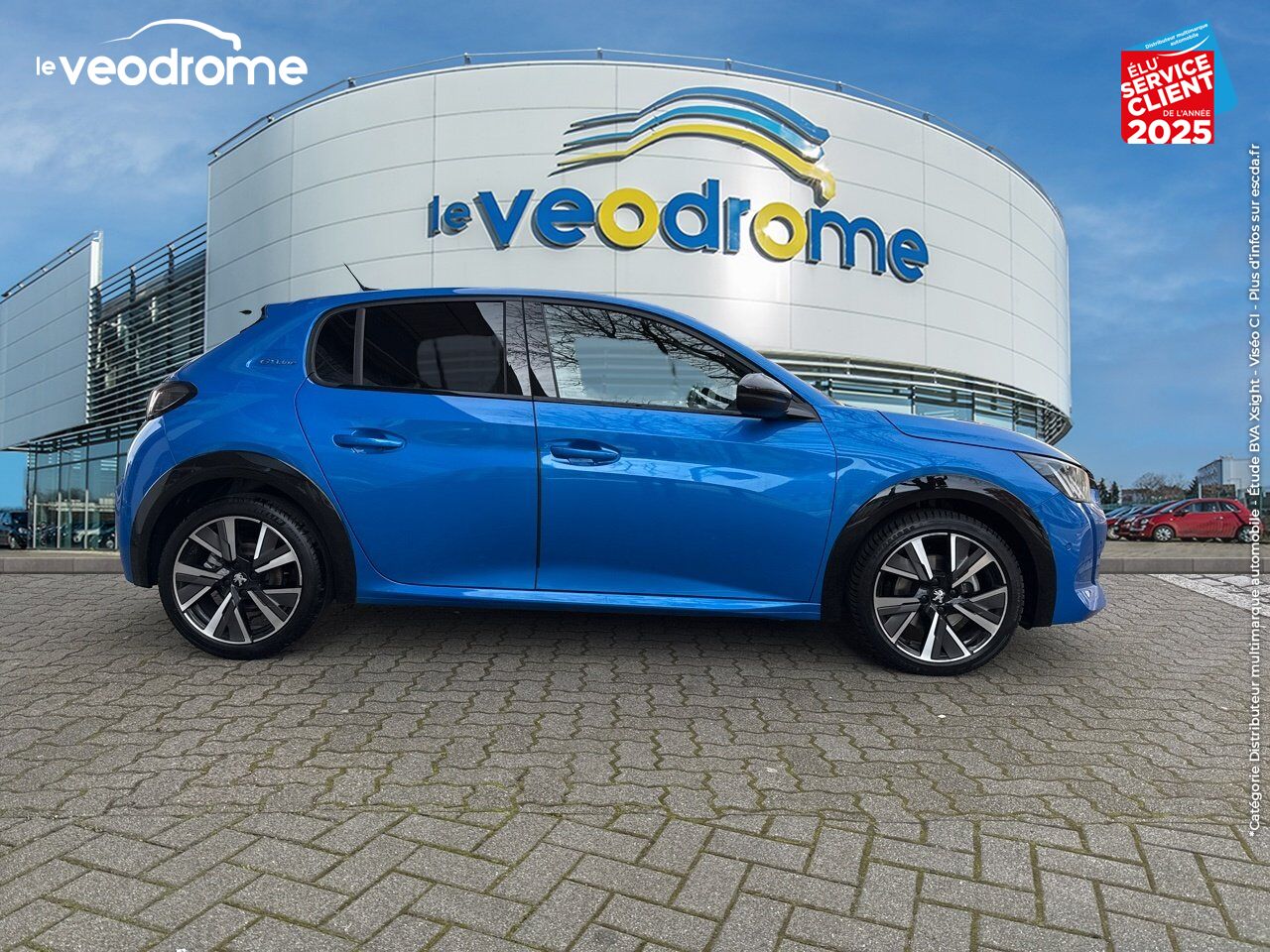 Véhicule d'occasion PEUGEOT 208 1.2 PURETECH 130CH S/S GT LINE EAT8 7CV GPS CAMERA CARPLAY chez Le Veodrome