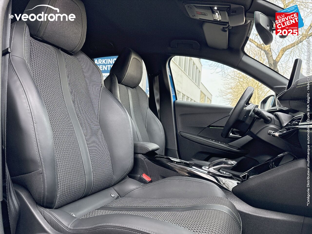 Véhicule d'occasion PEUGEOT 208 1.2 PURETECH 130CH S/S GT LINE EAT8 7CV GPS CAMERA CARPLAY chez Le Veodrome