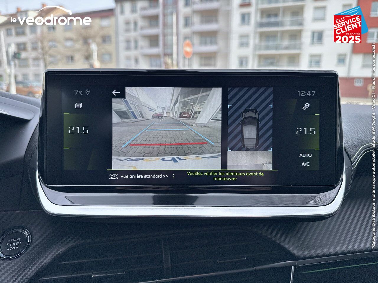 Véhicule d'occasion PEUGEOT 208 1.2 PURETECH 130CH S/S GT LINE EAT8 7CV GPS CAMERA CARPLAY chez Le Veodrome