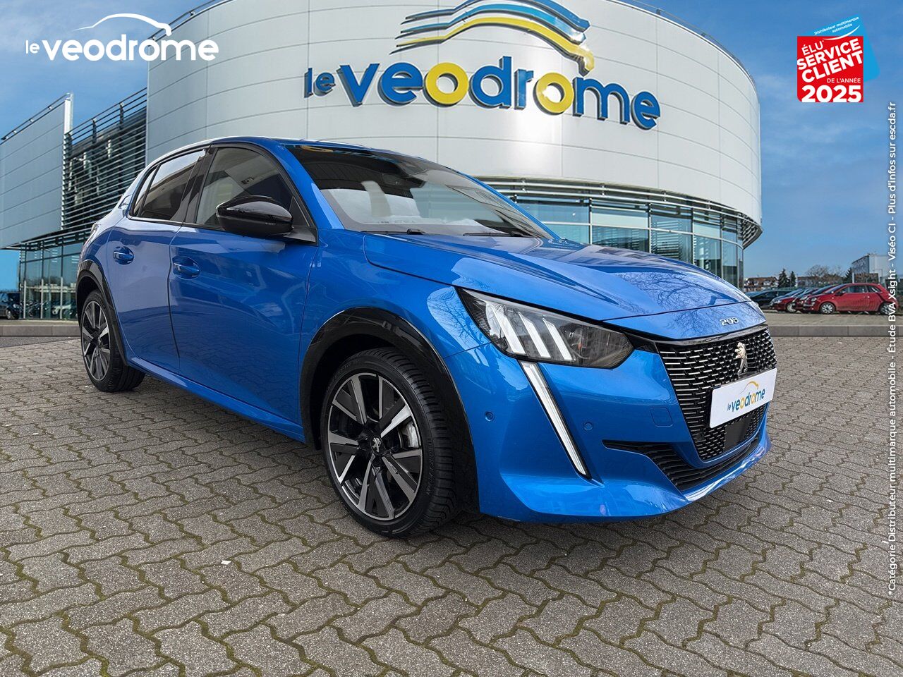 Véhicule d'occasion PEUGEOT 208 1.2 PURETECH 130CH S/S GT LINE EAT8 7CV GPS CAMERA CARPLAY chez Le Veodrome