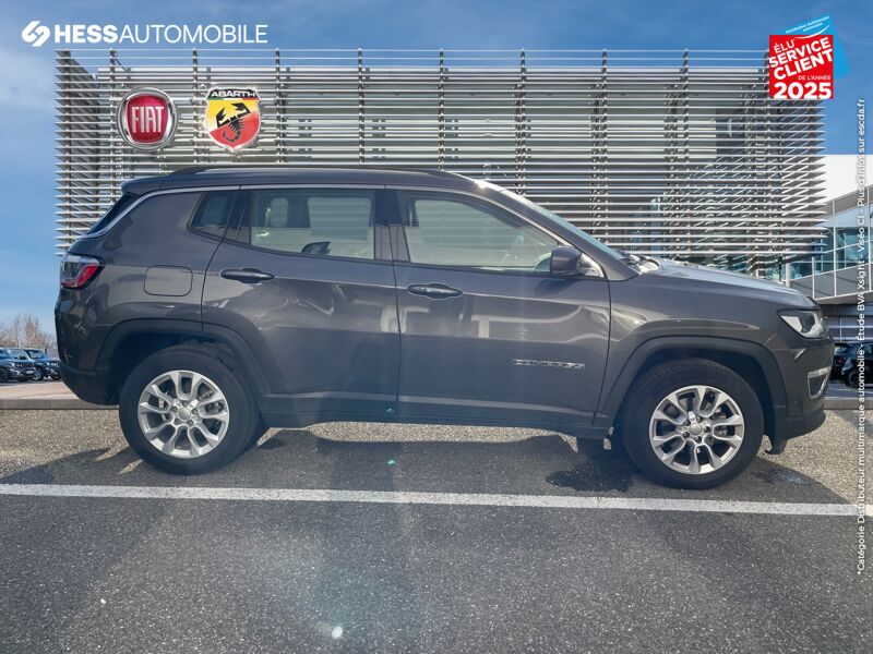 Véhicule d'occasion JEEP COMPASS 1.3 GSE T4 150CH LONGITUDE 4X2 BVR6 chez Fiat Besançon