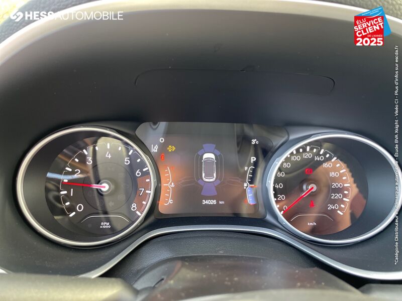 Véhicule d'occasion JEEP COMPASS 1.3 GSE T4 150CH LONGITUDE 4X2 BVR6 chez Fiat Besançon