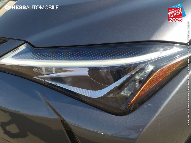 Véhicule d'occasion LEXUS UX 250H 2WD PREMIUM EDITION MY21 chez Lexus Metz