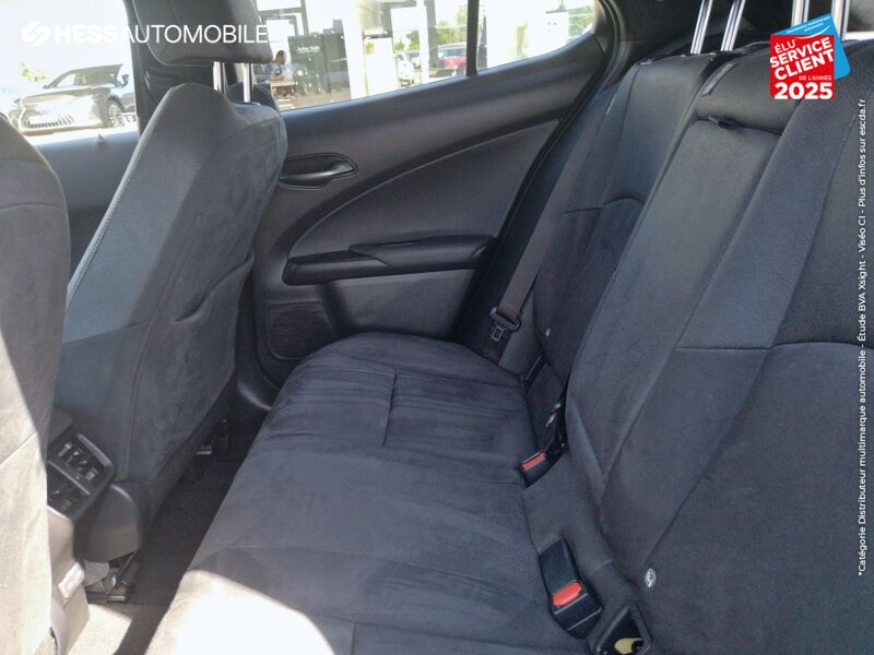 Véhicule d'occasion LEXUS UX 250H 2WD PREMIUM EDITION MY21 chez Lexus Metz