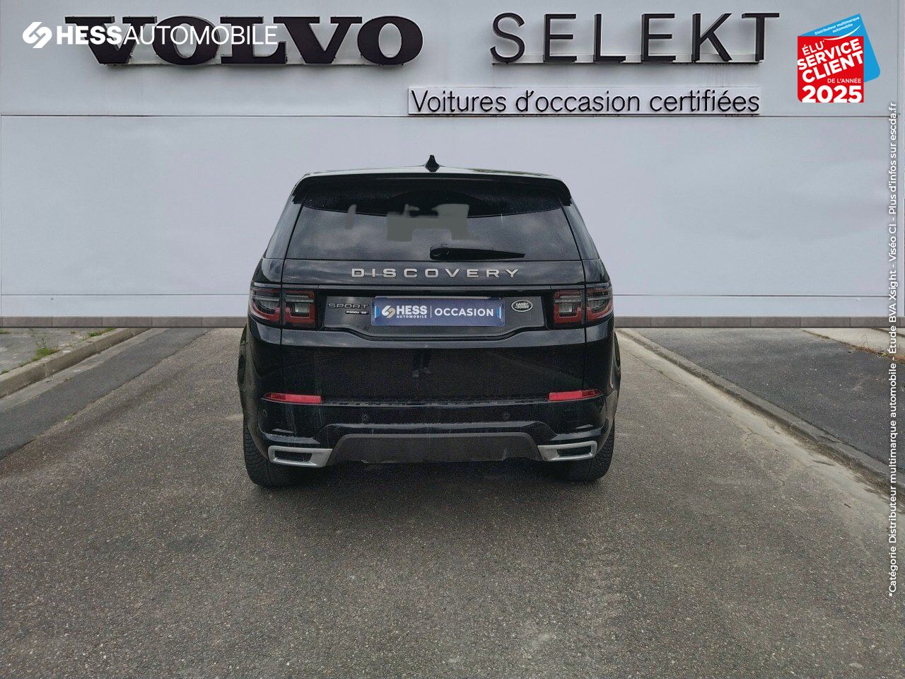 Véhicule d'occasion LAND-ROVER DISCOVERY SPORT P300E R-DYNAMIC SE AWD BVA MARK VI TPANO SIEGES CUIR GPS CAMERA chez Volvo Epernay