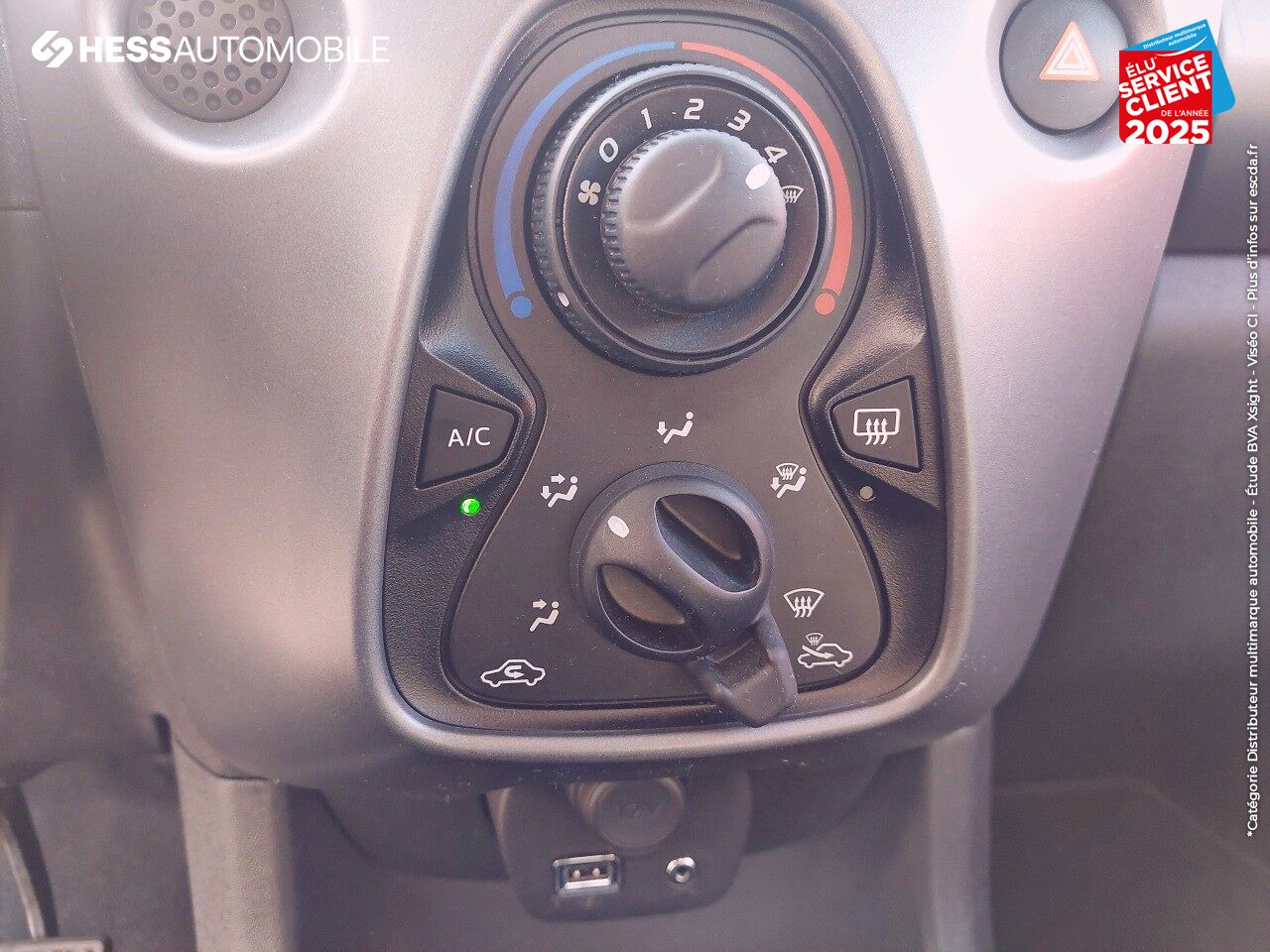 Véhicule d'occasion TOYOTA AYGO 1.0 VVT-I 72CH X-PLAY 5P chez Toyota Belfort