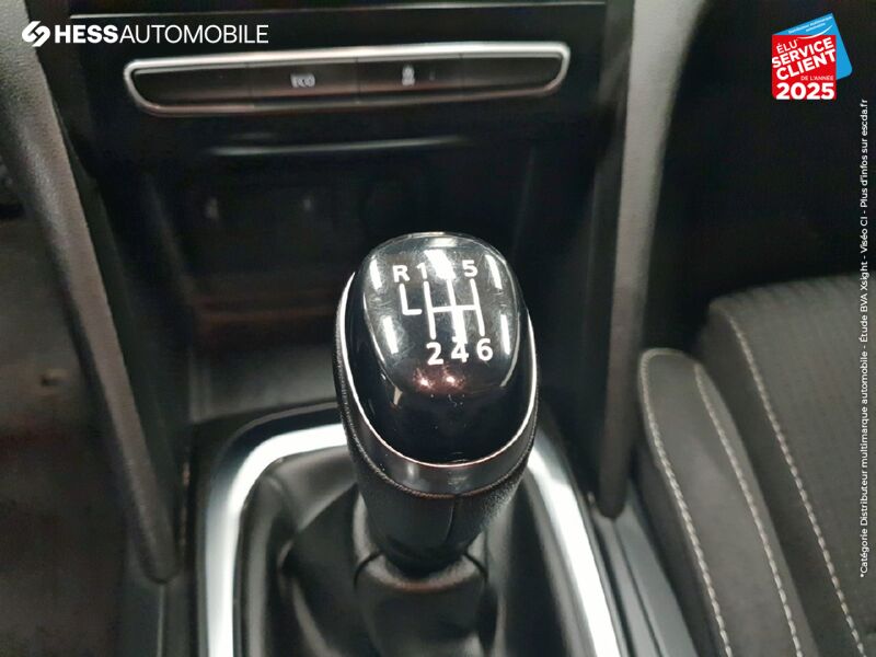 Véhicule d'occasion RENAULT MEGANE ESTATE 1.5 BLUE DCI 115CH BUSINESS chez Renault Strasbourg