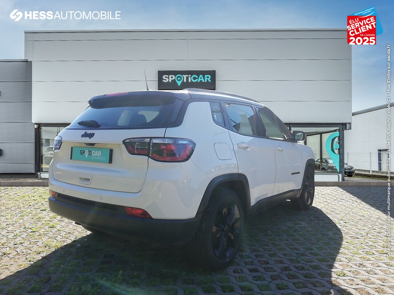 Véhicule d'occasion JEEP COMPASS 1.6 MULTIJET II 120CH BROOKLYN EDITION 4X2 GPS CAMERA chez Fiat Besançon