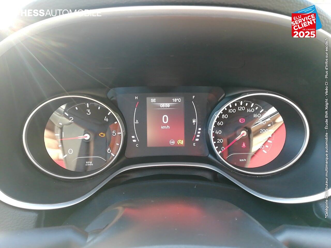 Véhicule d'occasion JEEP COMPASS 1.6 MULTIJET II 120CH BROOKLYN EDITION 4X2 GPS CAMERA chez Fiat Besançon