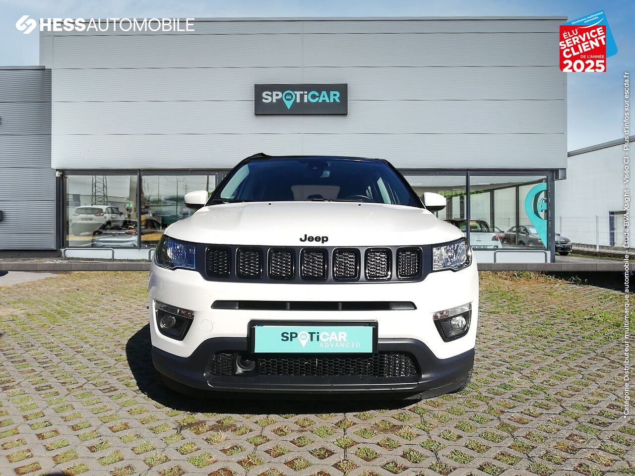 Véhicule d'occasion JEEP COMPASS 1.6 MULTIJET II 120CH BROOKLYN EDITION 4X2 GPS CAMERA chez Fiat Besançon