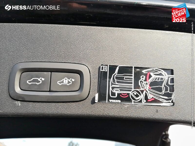 Véhicule d'occasion VOLVO XC40 D3 ADBLUE AWD 150CH MOMENTUM GEARTRONIC 8 GPS chez Volvo Metz