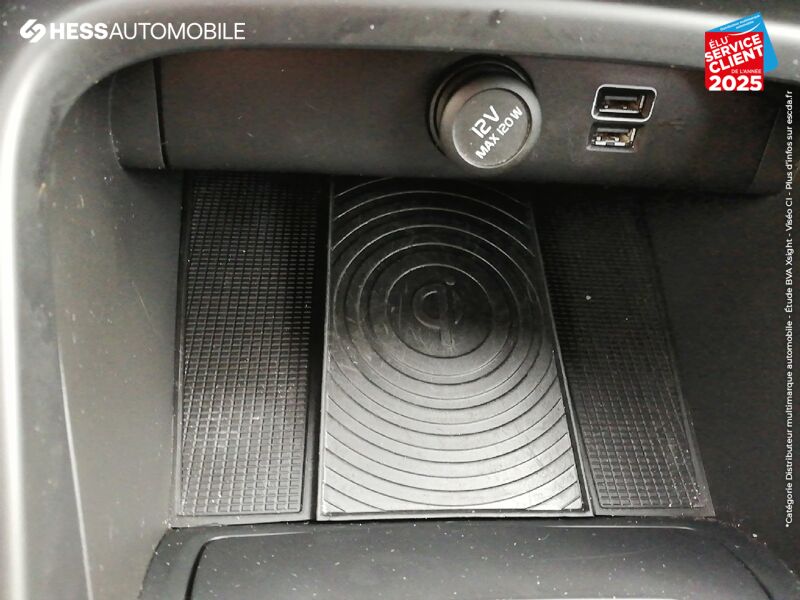 Véhicule d'occasion VOLVO XC40 D3 ADBLUE AWD 150CH MOMENTUM GEARTRONIC 8 GPS chez Volvo Metz