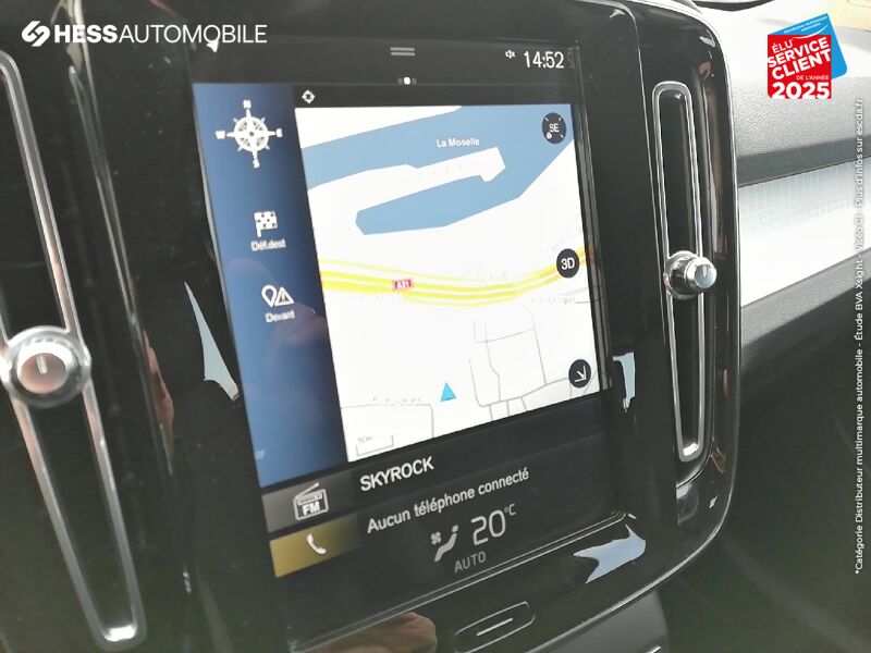 Véhicule d'occasion VOLVO XC40 D3 ADBLUE AWD 150CH MOMENTUM GEARTRONIC 8 GPS chez Volvo Metz