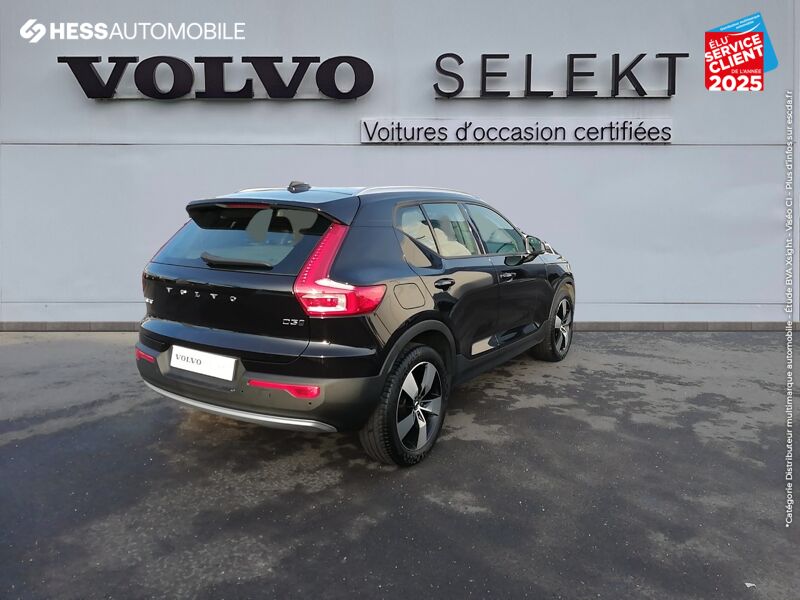 Véhicule d'occasion VOLVO XC40 D3 ADBLUE AWD 150CH MOMENTUM GEARTRONIC 8 GPS chez Volvo Metz